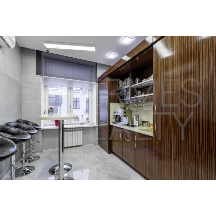 Новая Басманная улица, 14с1 - Продажа здания: 1190.00 кв.м.