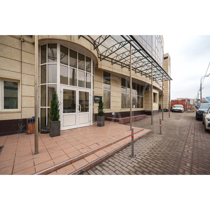 Молодежная улица, 15А - Продажа офисного здания: 3504.40 кв.м.
