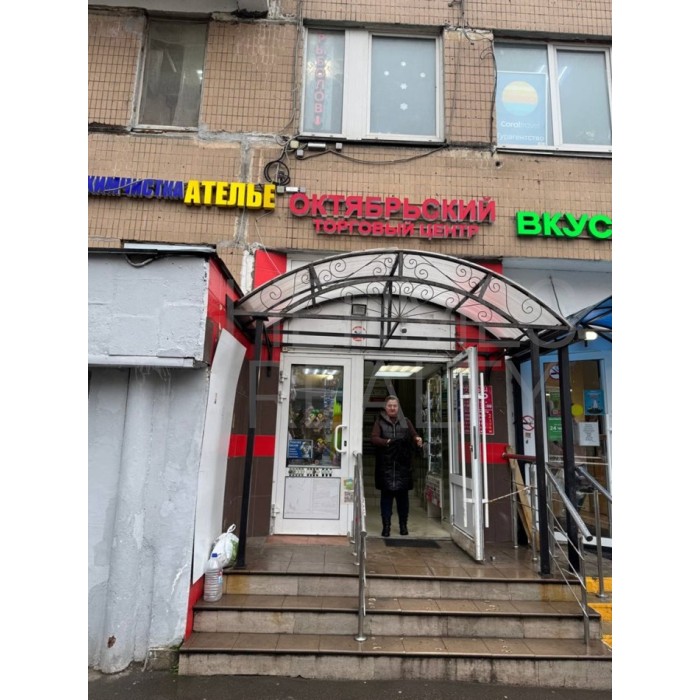 Марашала Малиновского улица, 8 - Аренда помещения свободного назначения: 74.00 кв.м.