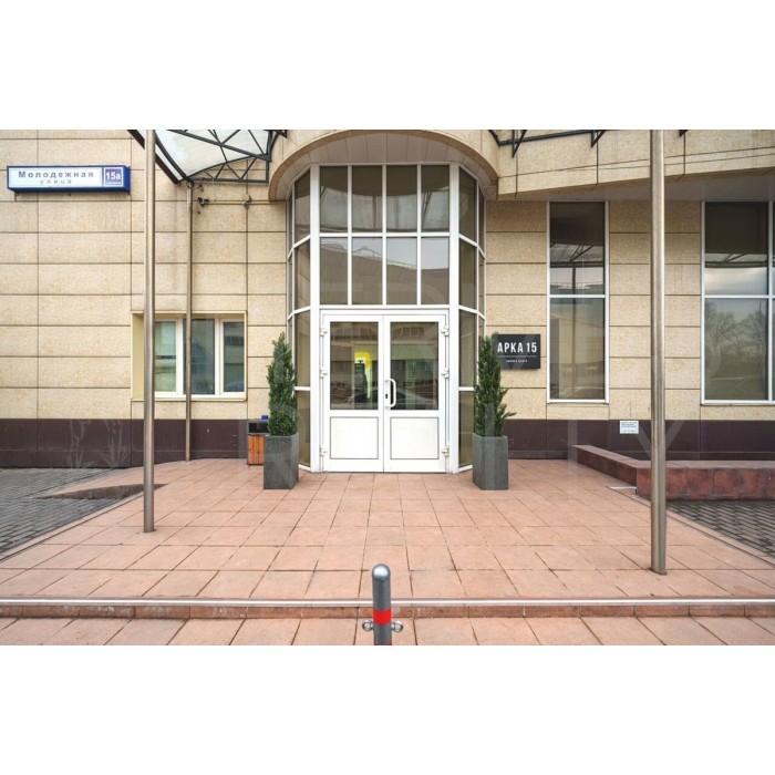 Молодежная улица, 15А - Продажа офисного здания: 3504.40 кв.м.