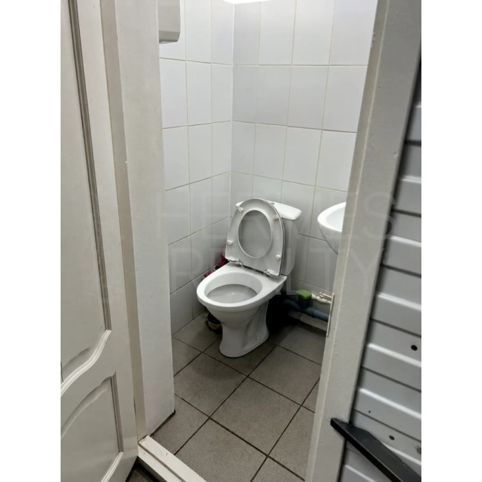 Флотская улица, 46 - Продажа помещения свободного назначения: 390.20 кв.м.