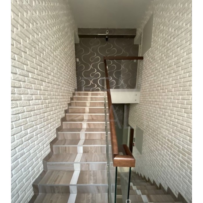 Малые Каменщики улица, 10 - Продажа здания: 700.00 кв.м.